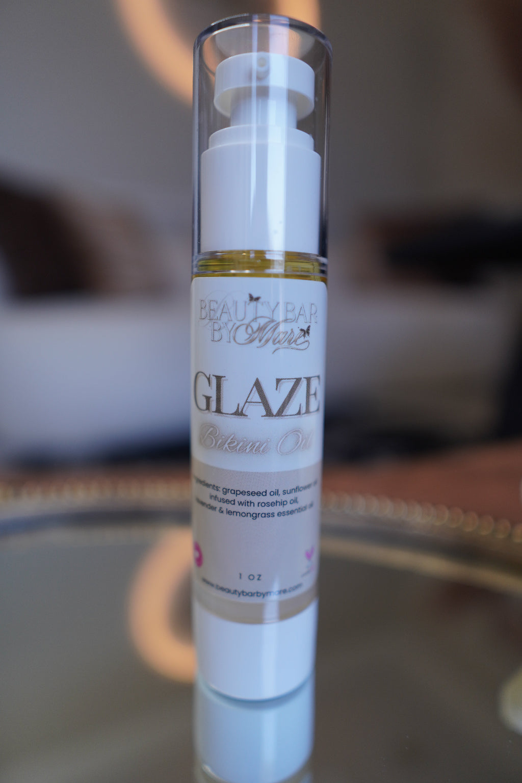 Glow, hydrate, and soothe your skin with our Bikini Oil, perfect for post-wax care and ingrown hair prevention in the delicate bikini area.
